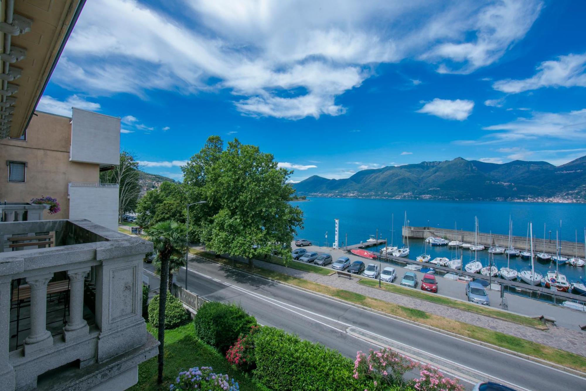 Residenza Oleandro Lake View Luino Center - Happy Rentals 외부 사진