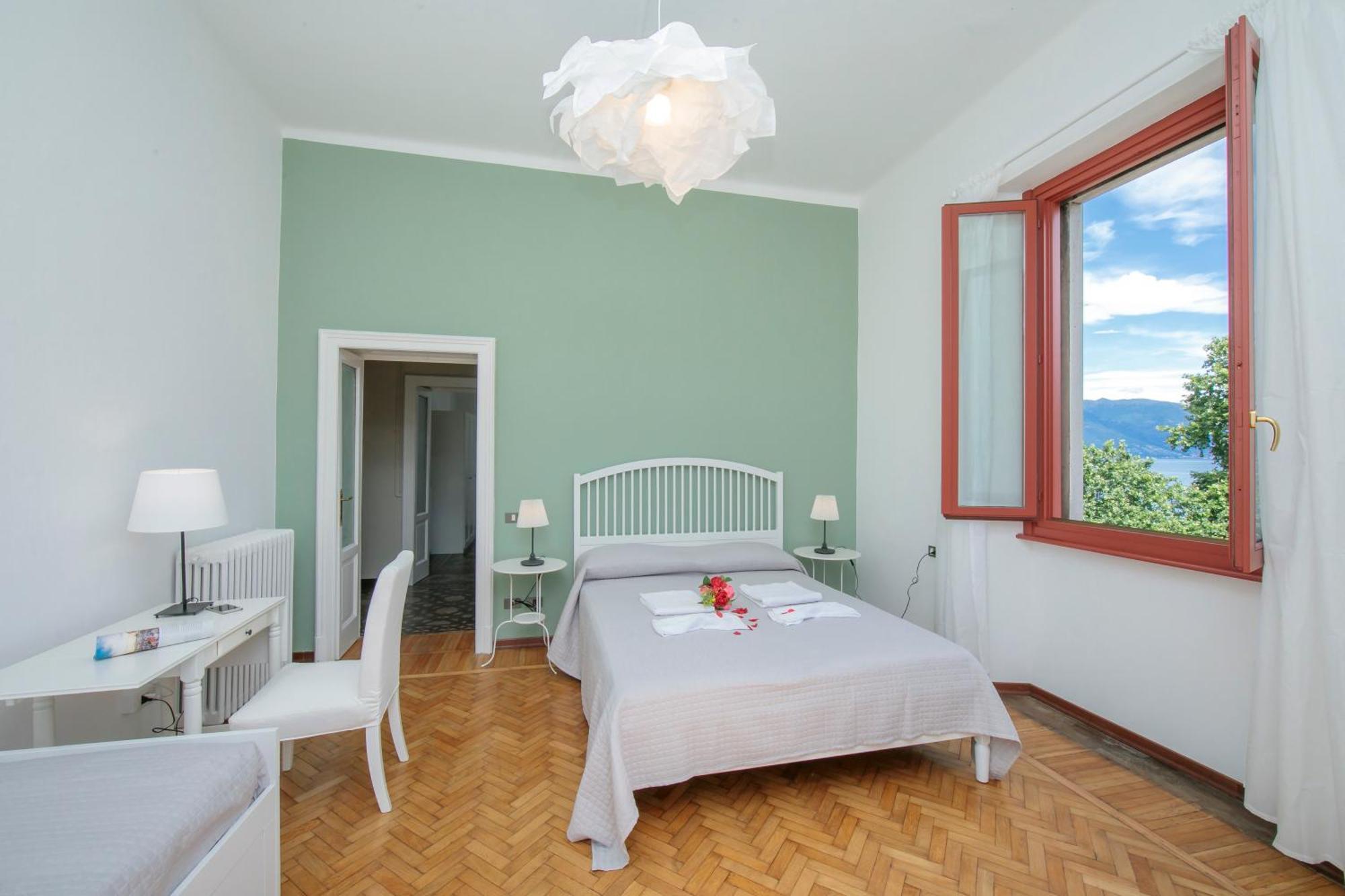 Residenza Oleandro Lake View Luino Center - Happy Rentals 외부 사진