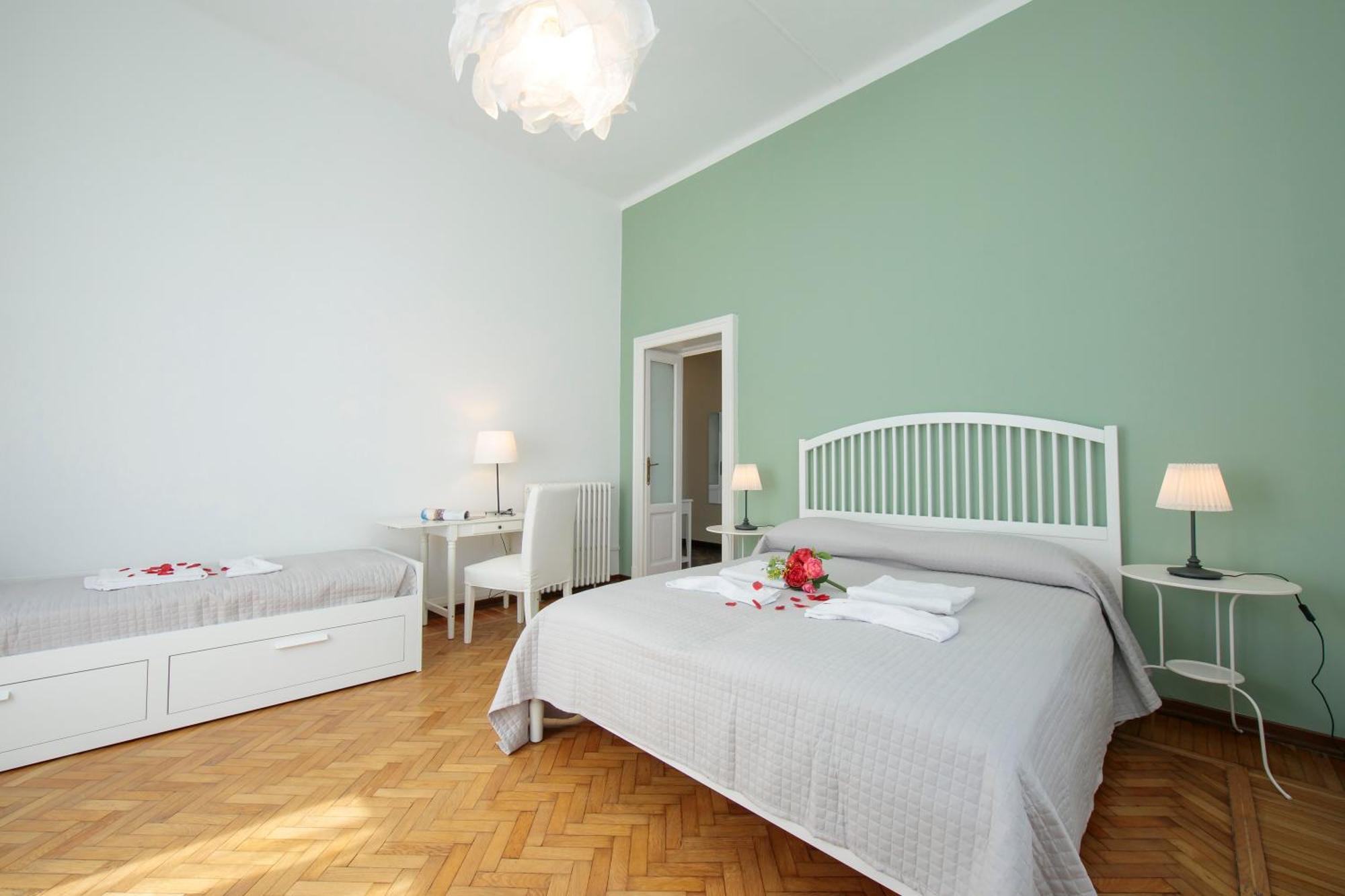 Residenza Oleandro Lake View Luino Center - Happy Rentals 외부 사진