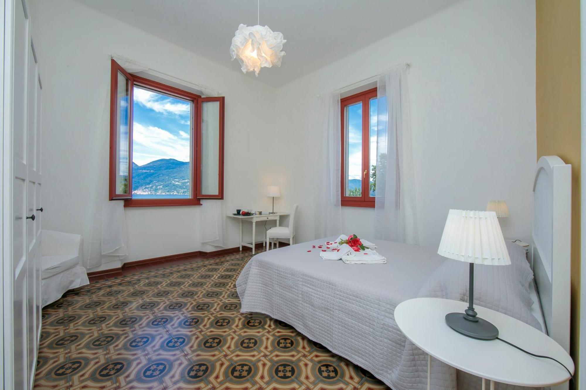 Residenza Oleandro Lake View Luino Center - Happy Rentals 외부 사진