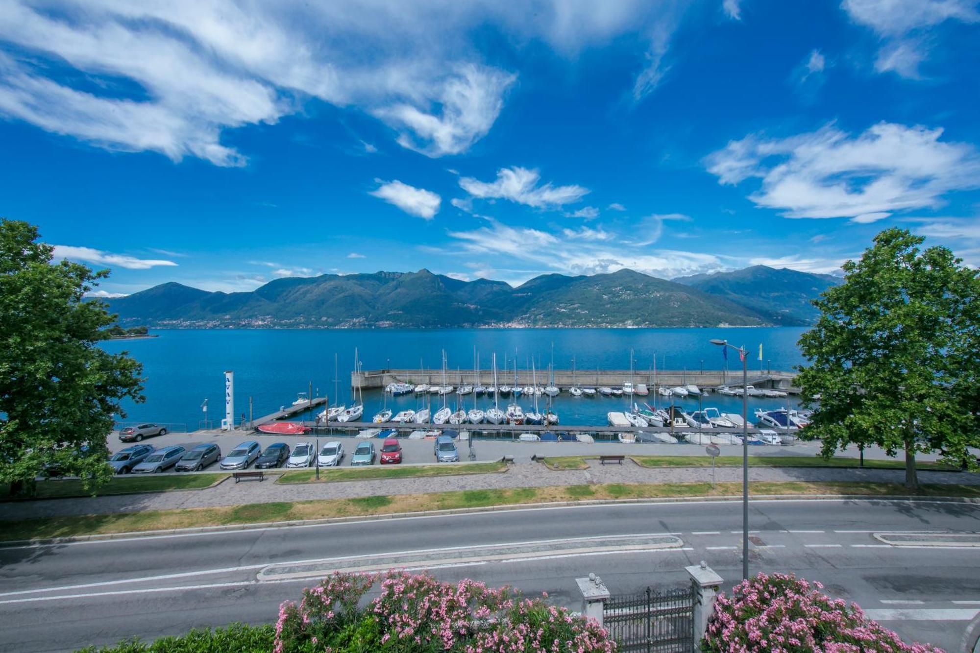 Residenza Oleandro Lake View Luino Center - Happy Rentals 외부 사진